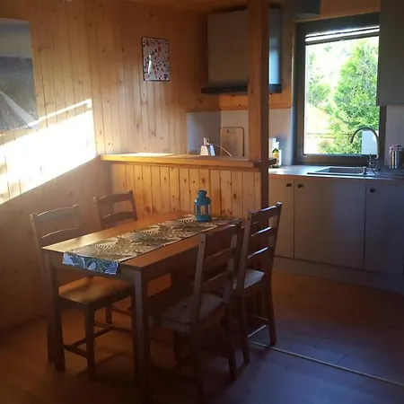 Bungalo Ach To Tu *